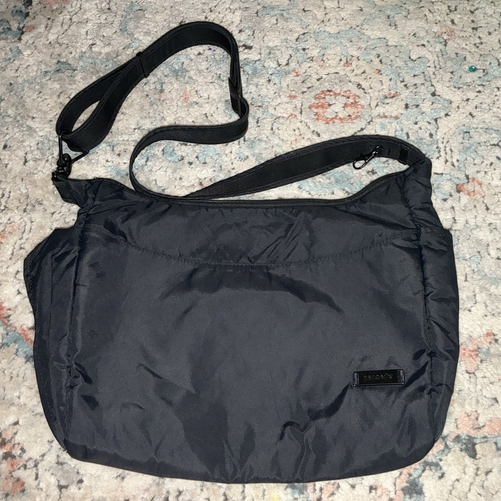 Pacsafe City Safe Ecomesh Black Crossbody Lockable Purse